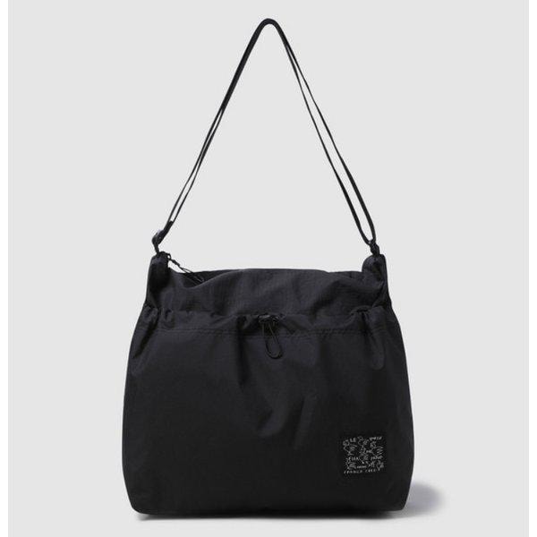 共用クロスバッグ B1 QQ323XBG71 BLK OLV