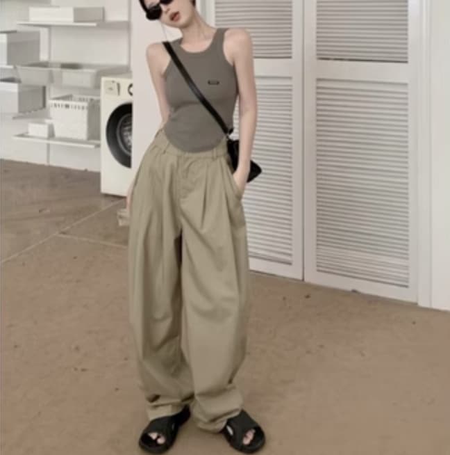 トップス ボトムス パンツ キャミソール ワイドパンツ 袖なし ノースリーブ ワイド かわいい 大人可愛い きれいめ シンプル カジュアル 大人 上品 おしゃれ お洒落 かっこいい 大人女子 こなれ感