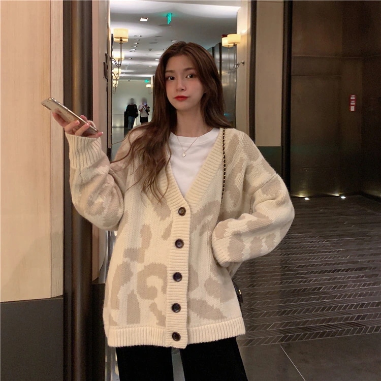 トップス アウター ニット カーディガン ミドル丈 袖あり 長袖 Vネック ストレート ニット かわいい 大人可愛い カジュアル おしゃれ お洒落 かっこいい メンズライク ガーリー ヒョウ柄 秋 冬