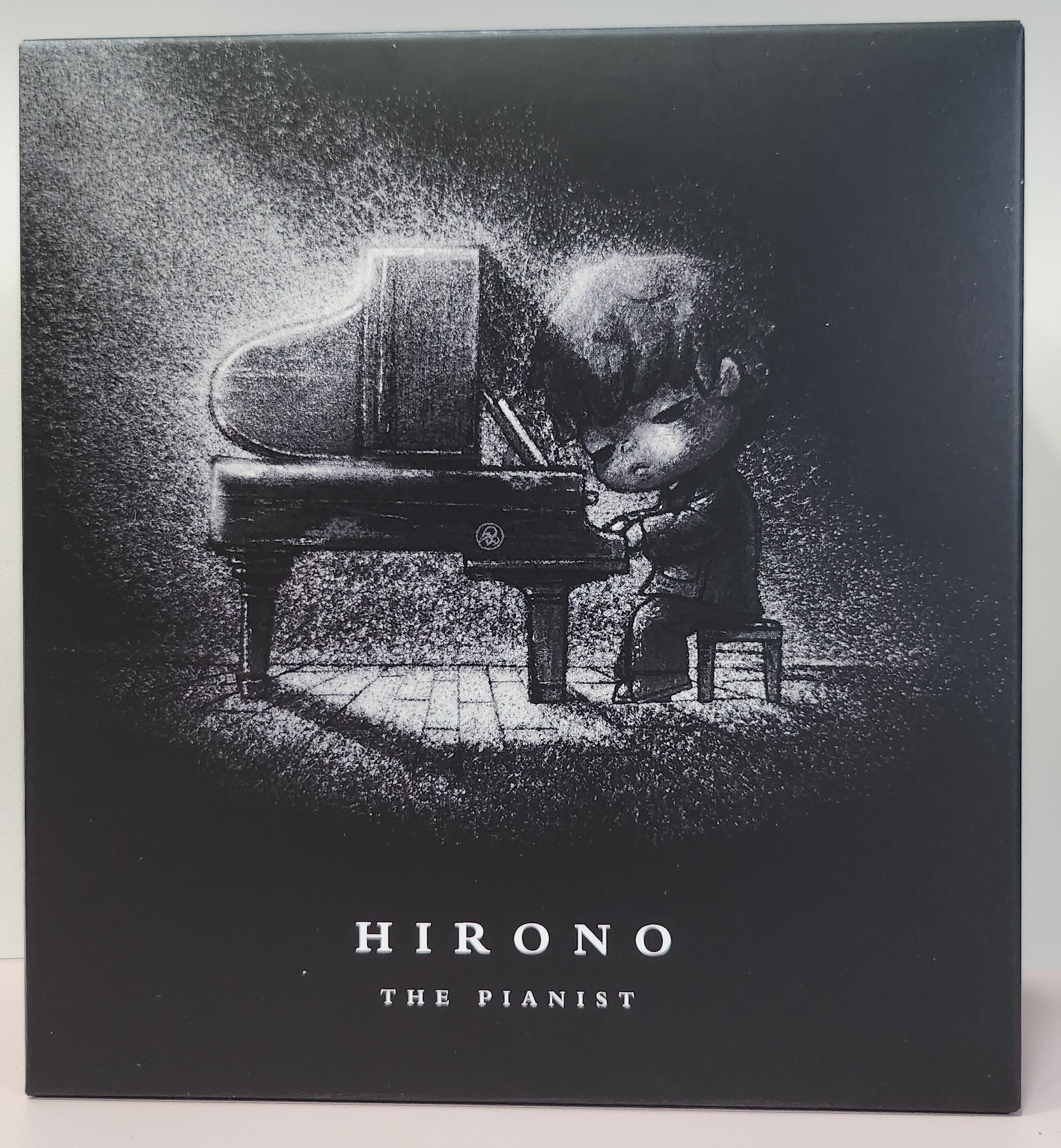 Hirono The Pianist Figure