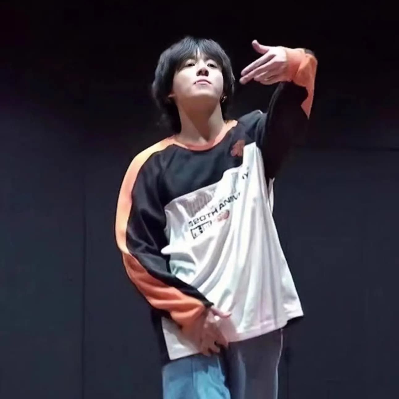 【 JUNG KOOK 着用】メンバー 応援 パーカー グッズ 男女兼用 トレーナートップス コートゆったり