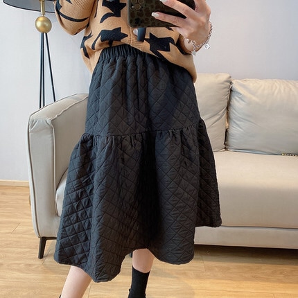キルティングスカート Aラインスカート ハイウエスト. ミドル丈スカート スカート ブラック キルティング モード系 ブラックコーデ a3381 5,681円
