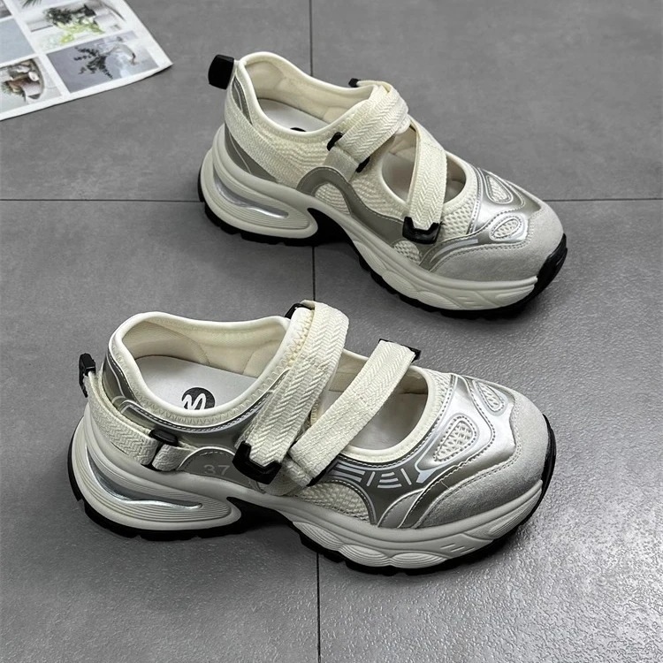 メアリージェーン女クローズトゥ サンダル夏の新型厚底スポーツ通気スニーカー