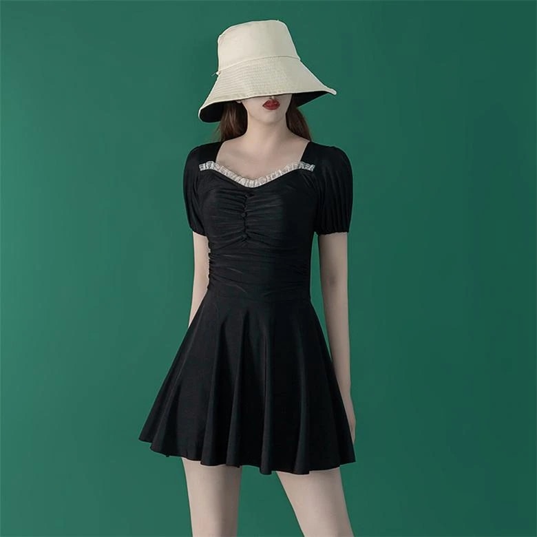 【急速出荷!】レディース 水着 ワンピース水着 女性 ビーチウェア 半袖 インナーパンツ付き フリル 黒 女子水着 ポイントの使用