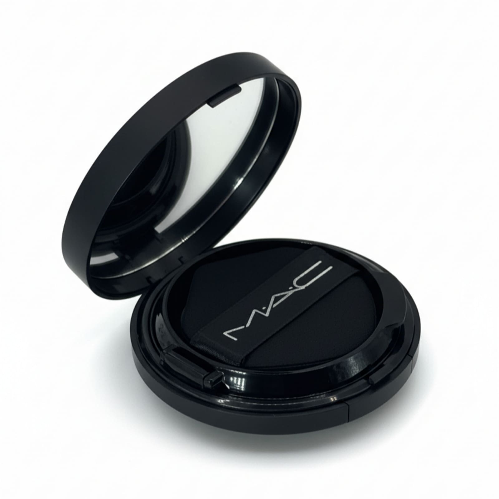 スタジオフィックスロングウェアクッションファンデーション SPF50 PA++ 13g