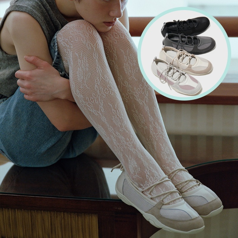 2024 NEW ) NICOLE LACEUP SNEAKERSフラットシューズ