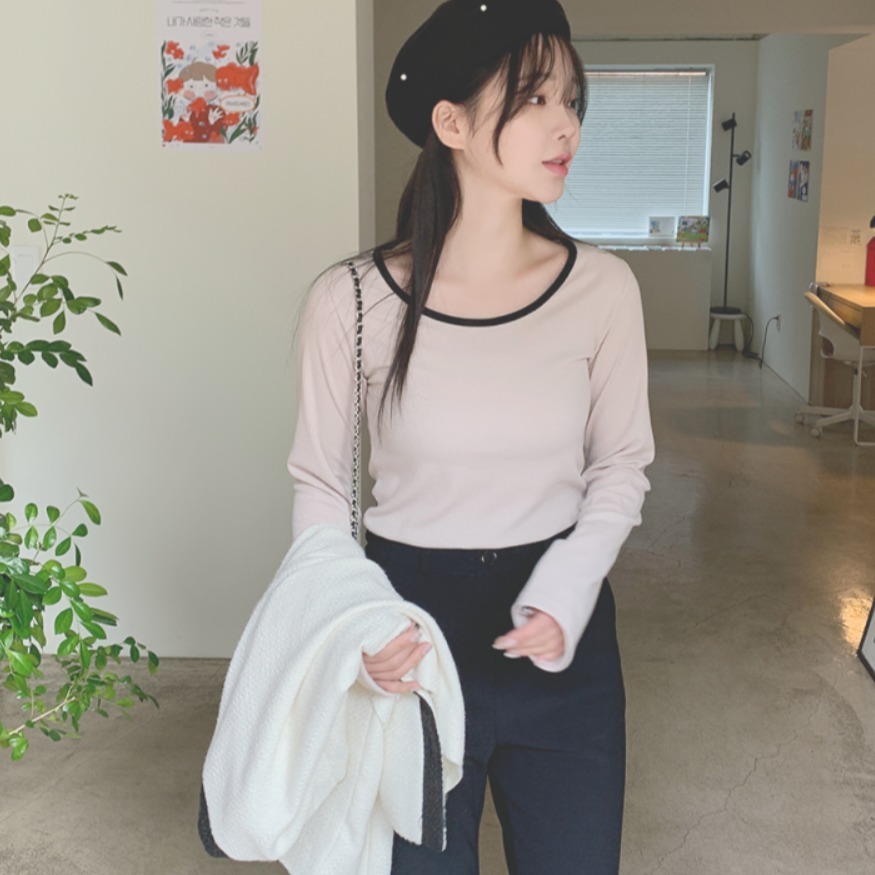 トップス カットソー ニットソー セーター トップス 袖あり 長袖 Uネック ラウンドネック 襟なし タイト 細身 きれいめ シンプル 大人 上品 おしゃれ お洒落 大人女子 フォーマル 無地 春 秋