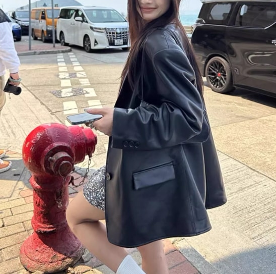 レディース トップス ジャケット アウター ミモレ 長袖 Vネック 襟付き ストレート Iライン ポケット 前開き 異国風 ボタン ヴィンテージ フェイクレザー PU かわいい 大人可愛い きれいめ