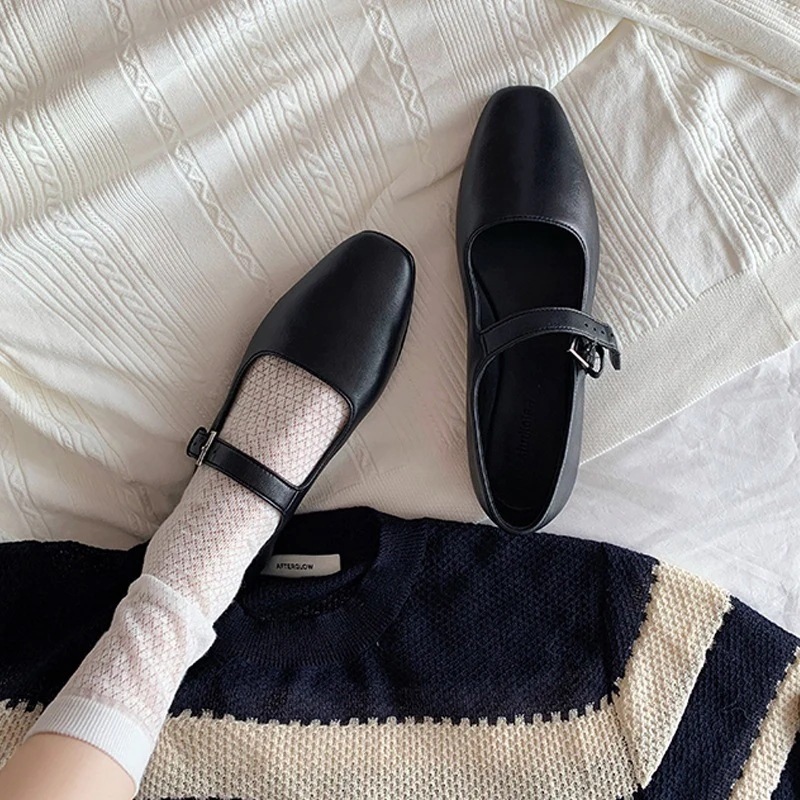 パンプス ローヒール韓国の女性の靴の浅い口のフラットシューズ2024春秋の新しいフランスのシングルシューズ 痛くない