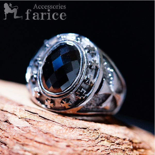 黒色キュービックジルコニアと十字架のブラックロジウム ヘビーウェイトシルバーリング