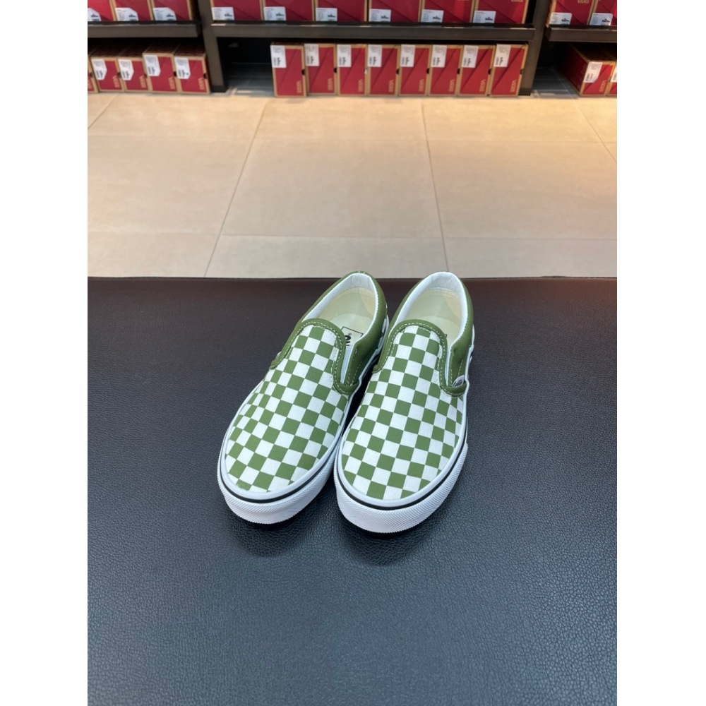 Vans (キッズ) クラシックスリッポンスニーカー (カラーセオリーチェッカーボードペスト) (VN000CYTCIB)