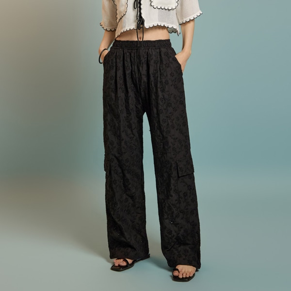 P3502 パンチング パンツ