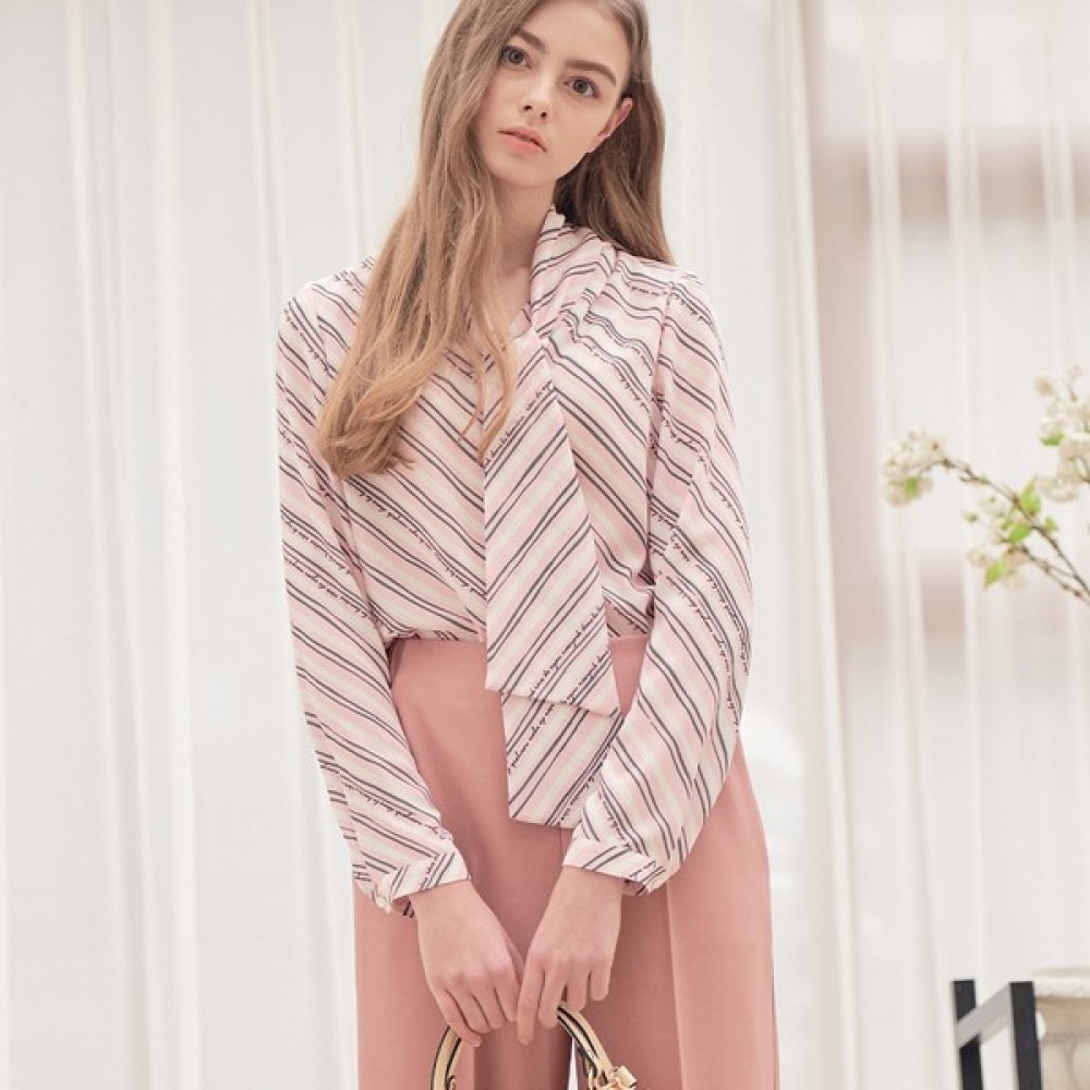 (リアーナニューヨーク) フロントタイレタリングブラウス RPYWBL090