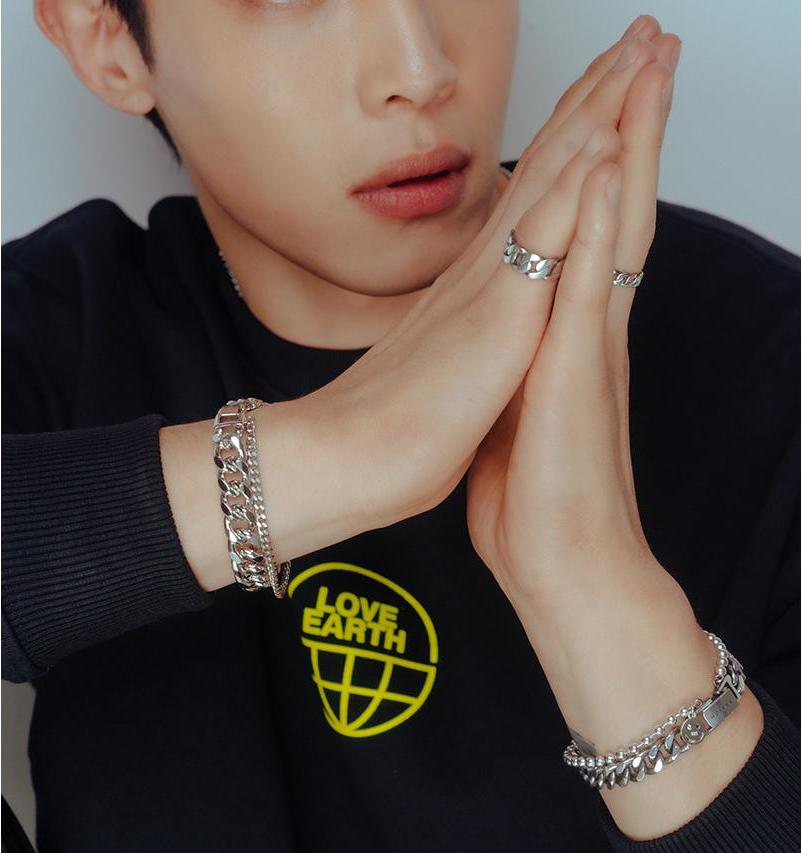 Smile Circle Pendant Layered Bold Chain ブレスレット