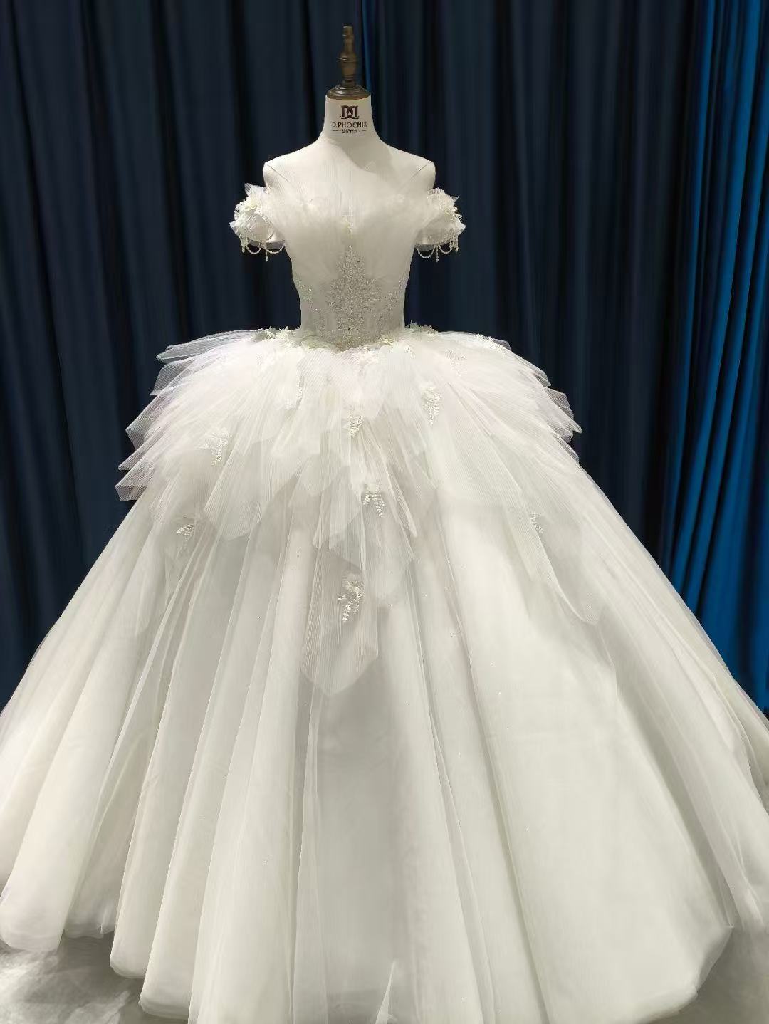 フランス風 ウエディングドレス オフショルダー ビジュードレス 編み上げ 拳式