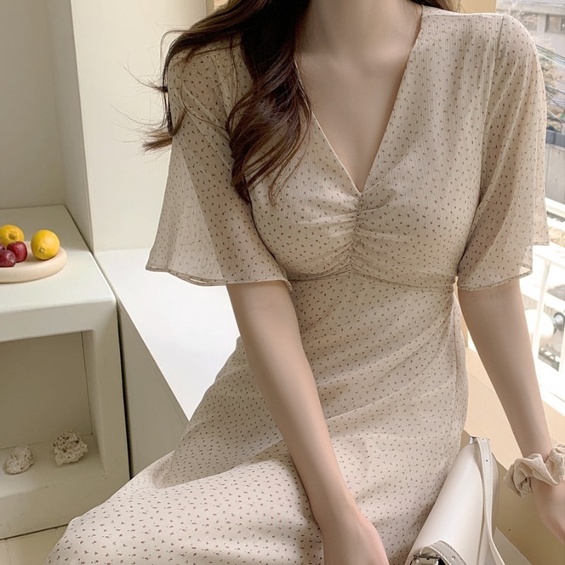 韓国 夏 スキニー Vネック 小さな花 長い シフォンドレス 女性 ワンピース フレアワンピース ミモレ丈 ロング 半袖 Vネック Aライン シフォン ウエストマーク ハイウエスト 大人可愛い