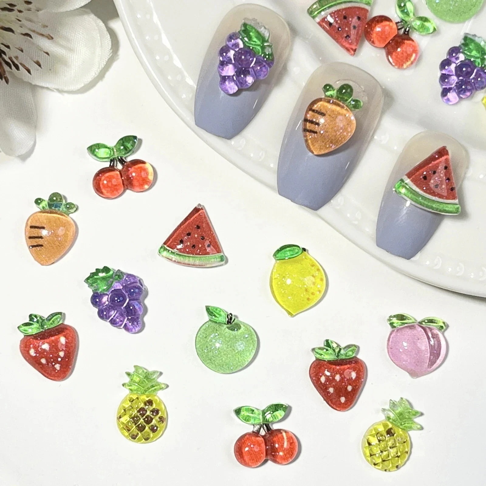 【1つ買うと10つ無料】の新作 個入 日果物ネイルアクセサリー樹脂印刷シミュレーションスイカさくらんぼいちごブドウ爪装飾42