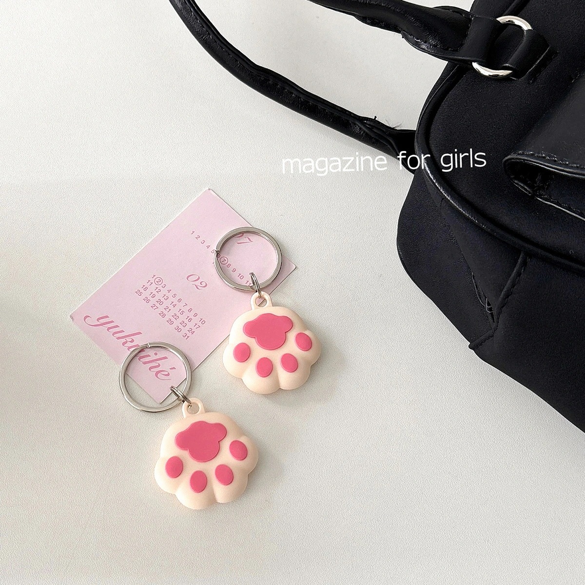 【200点セット】【送料無料】カートゥーンアニメーションスプリングバックルアップルairtagsプロテクションカバートラッキングドロップ防止ロケータシェルフィット