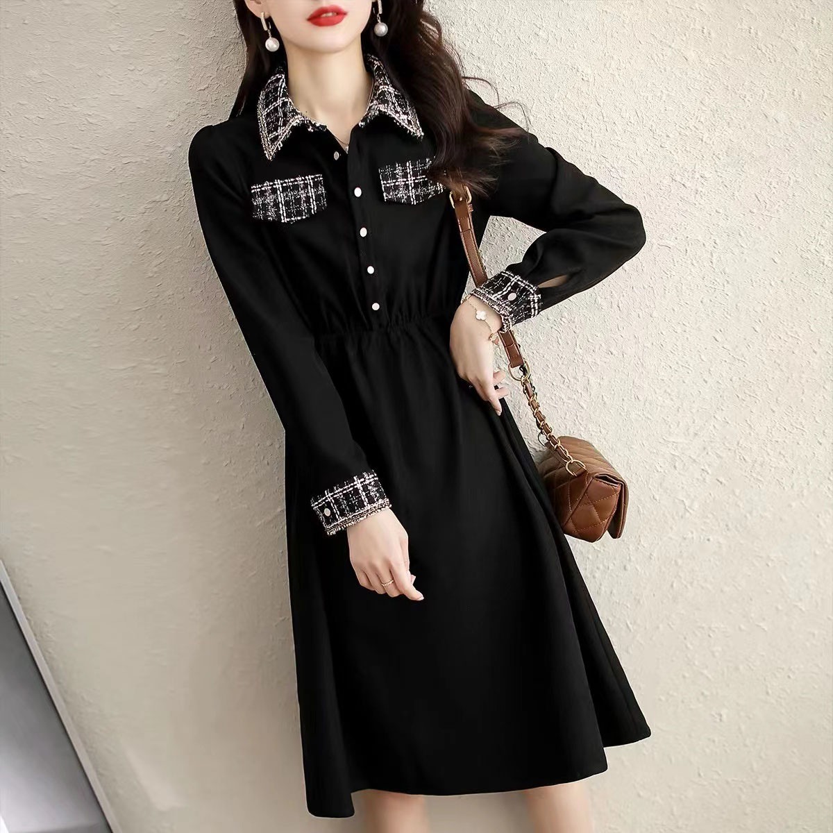 ワンピース シャツワンピース フレアワンピース ひざ丈 膝下 ミディアム丈 袖あり 長袖 ロングスリーブ Vネック 襟付き フレア Aライン ウエストマーク ハイウエスト 綿 コットン ツイード