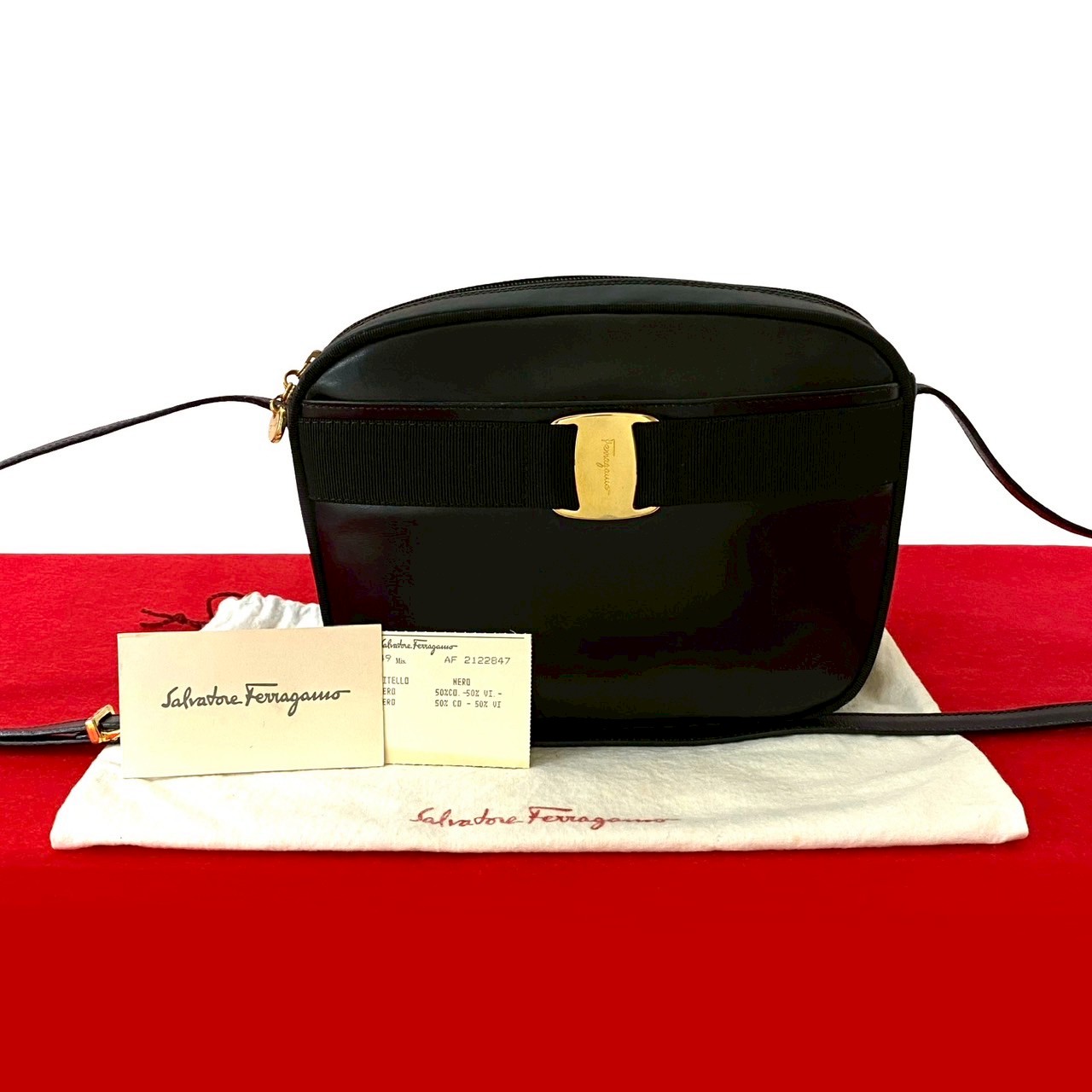 ヴィンテージ ヴァラリボン 金具ショルダーバッグ レザー ブラック a87-9 28,425円