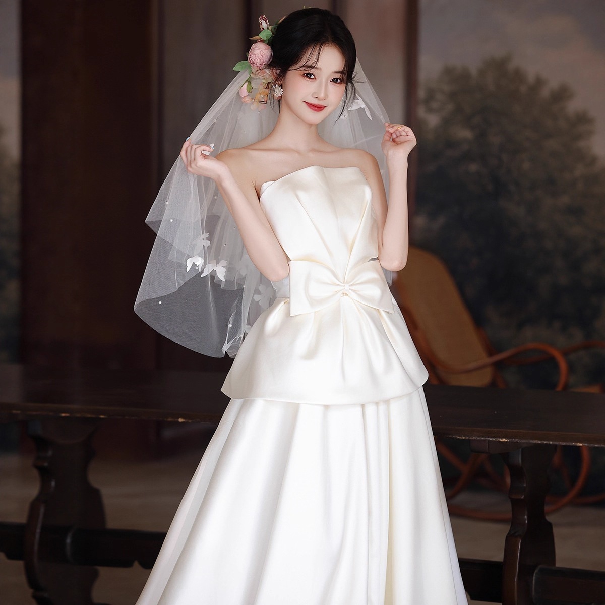 結婚式ワンピース 結婚式ワンピース 着痩せ 結婚式ワンピース お呼ばれ お呼ばれワンピース 結婚式 ワンピース サテンチューブトップライトウェディングドレスエレガントな背中の開いたイブニングドレス旅行