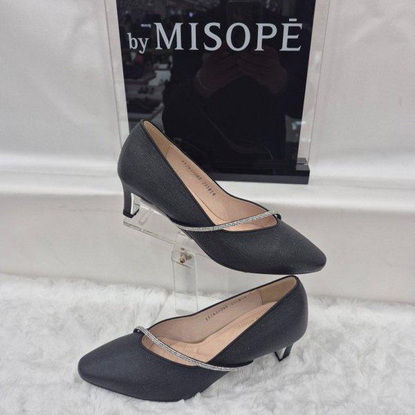 By 女性 パール ストラップ パンプス 112HT431FG005 BLACK 1 JJ