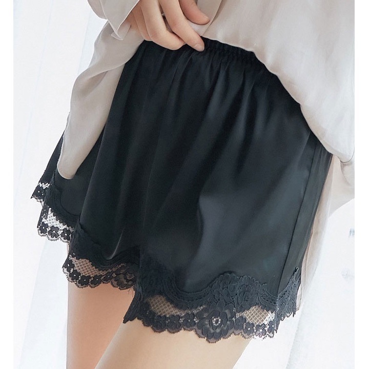 ショートパンツ パンツ ルームウェア 部屋着 寝巻き ナイトウェア ミニ ミニ丈 ショート ショート丈 レース 透け感 かわいい 可愛い きれいめ シンプル おしゃれ お洒落 かっこいい