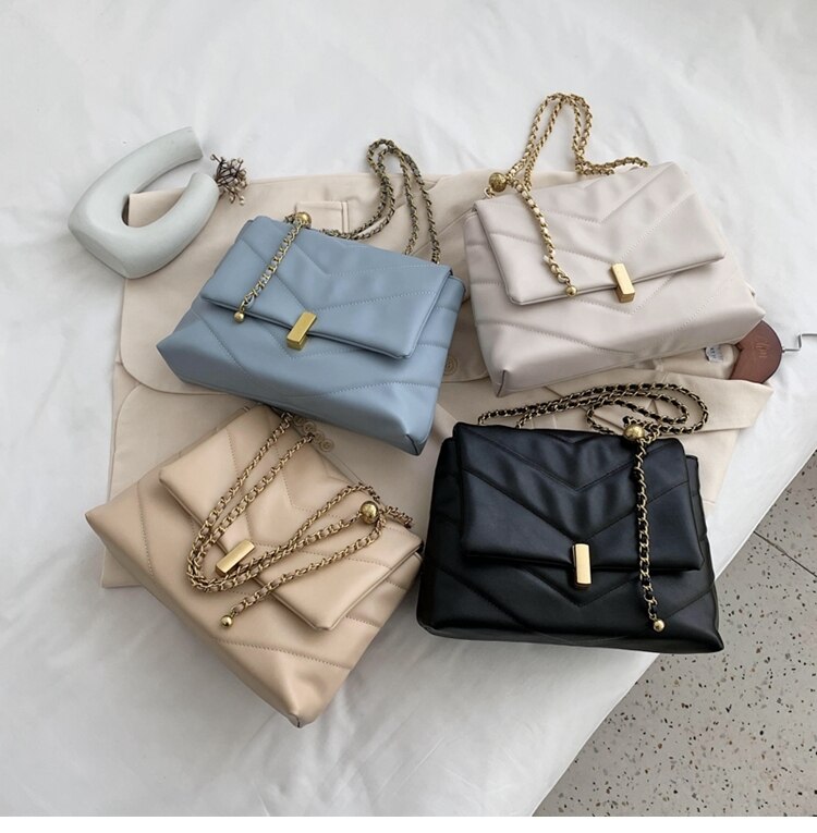 4色 ショルダーバッグ ハンドバッグ レディース 手持ちバッグ 手持ちカバン 手提げ 肩掛け 斜めがけ 大きめ 2way カジュアル かわいい おしゃれ お財布 スマホ 旅行 韓国ファッション チェー
