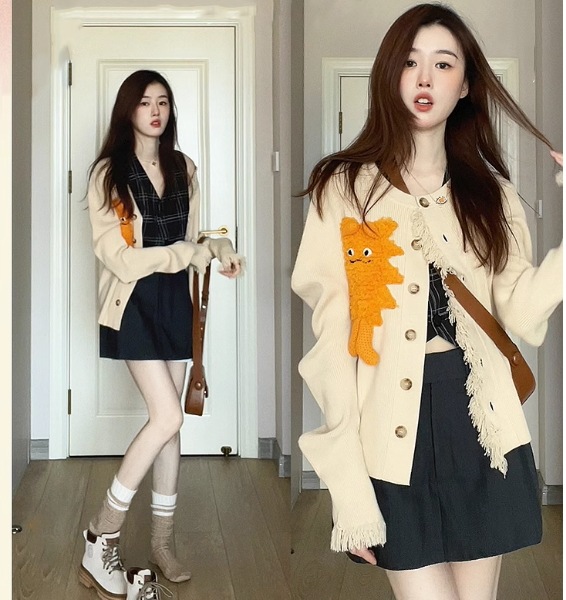 トップス レディース ニット セーター カーディガン 秋服 冬服 長袖 クルーネック 丸首 フリンジ ふわふわ インスタ映え SNS 映え 写真 映え 暖かい 体型カバー 若見え 普段使い お嬢様 柄