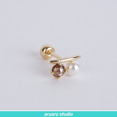 【韓国のピアス】SPR112_14K Gold, ラフダイヤ 軟骨ピアス 韓国のピアス】SPR112_14K Gold, ラフダイヤ 軟骨ピアス (ピアス