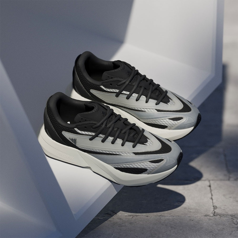 アディダス ライトブレイズ ブラック:グレー / JS4255 11,079円