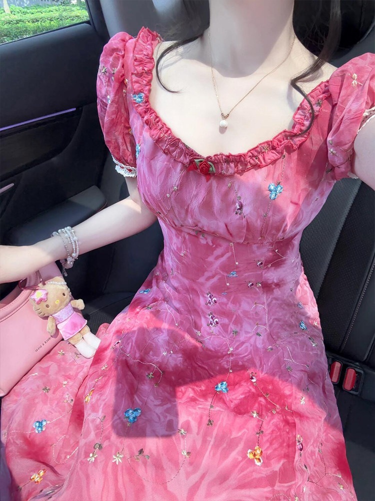 甘いベリーピンクのタイダイ刺繍入りスクエアネック女性用夏物大きいサイズ美しいウエストシェイプのロングドレス