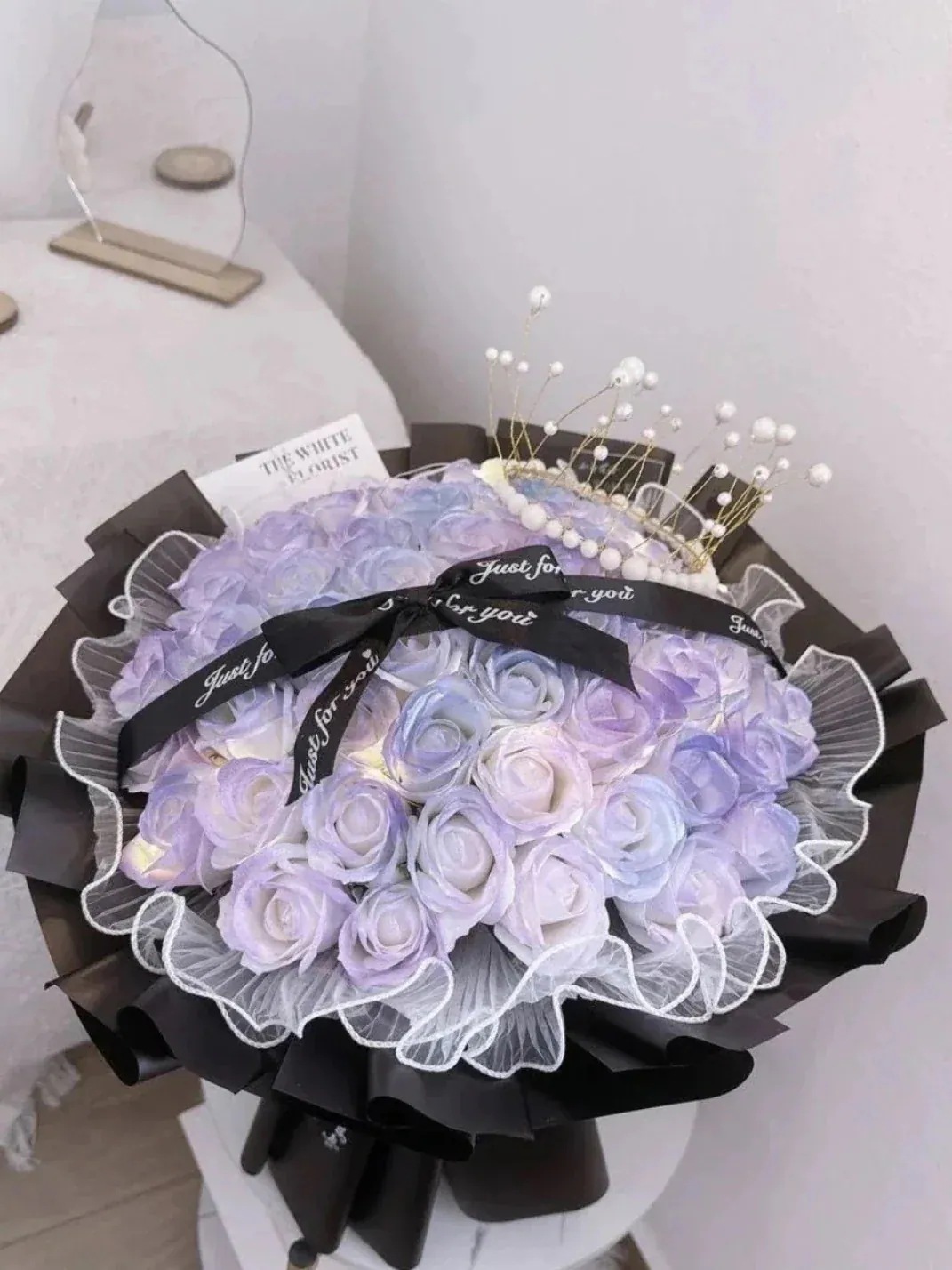 結婚式誕生日用赤ピンク白バラ花束 52 本永遠命を模した石鹸花休日ガールフレンドへ既製ギフト