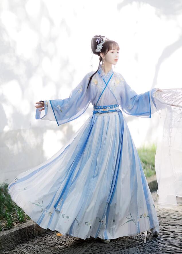 豪華 漢服 唐装 中華服 チャイナ服3点セット レディース チャイナ風コスプレ衣装 中華伝統漢服 刺繍 長袖 上下セットアップ お姫様 可愛い 中華 時代劇コスチューム ハロウィン 学園祭 仮装 変装