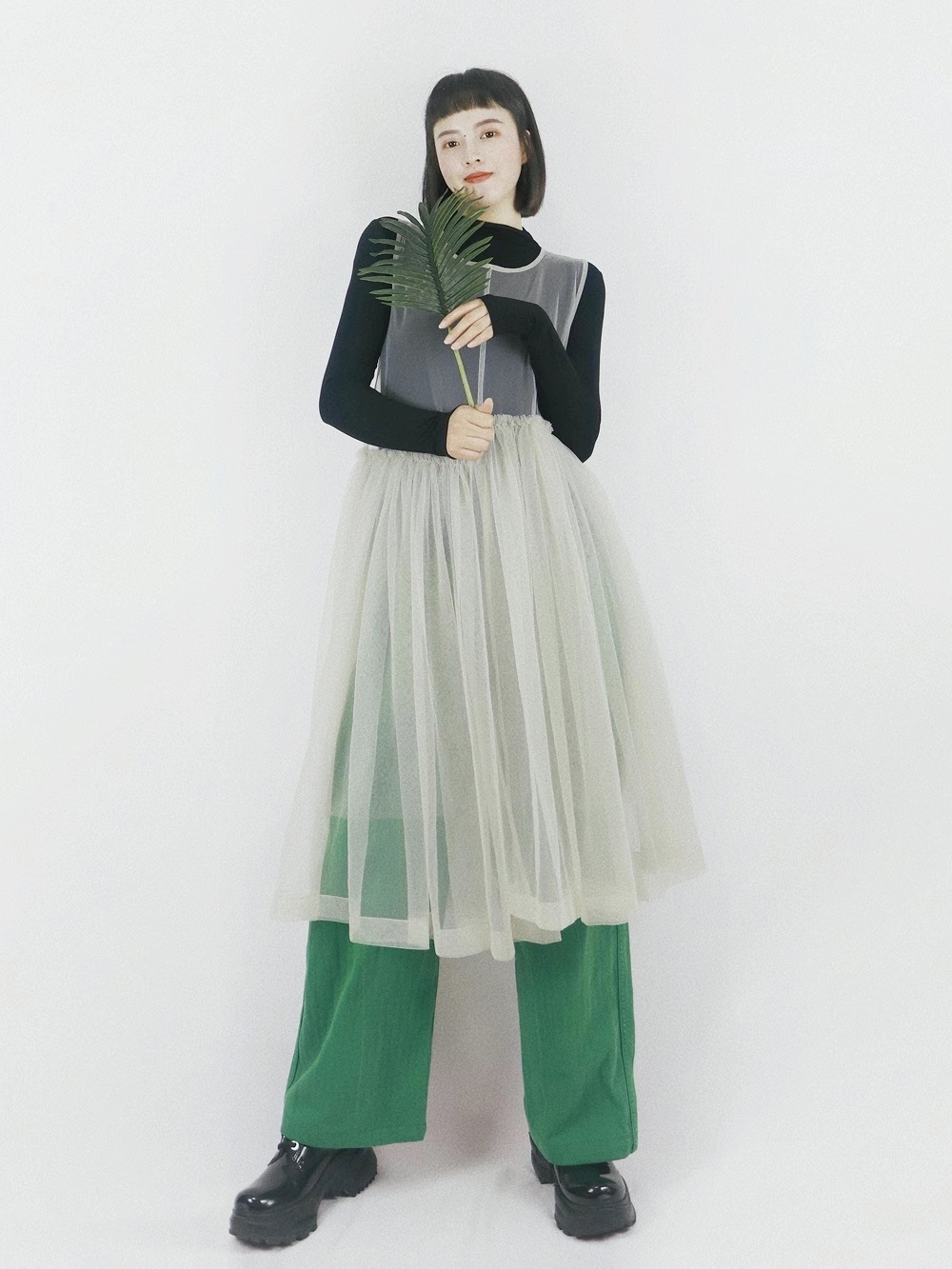 アシンメトリーロングメッシュドレス チュールフレアボリュームワンピース メッシュドレス チュールワンピース レディース ノースリーブワンピース ドレス ワンピース ストリートドレス 無地