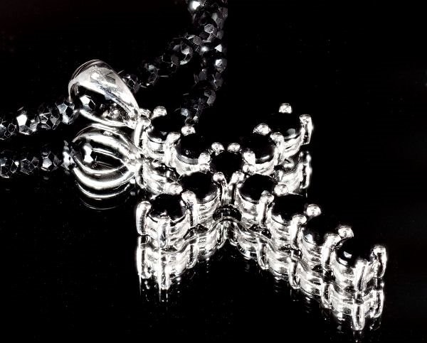 限定入荷品質保証 超大型 ブラックダイヤモンド クロス ネックレス超輝きキラキラ(数量限定 刻