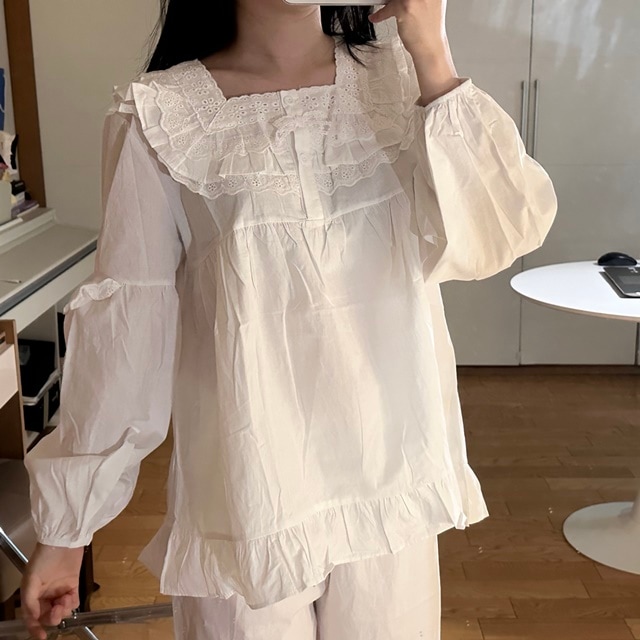 ソフトホワイトホームウェアガールパジャマセット