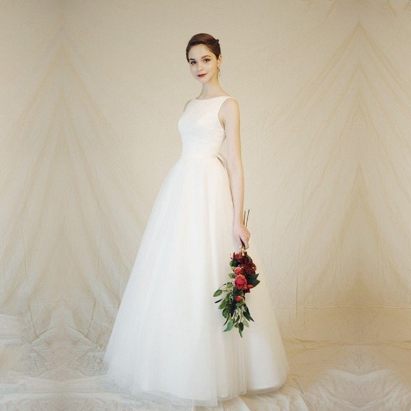 ウェディングドレス 二次会 花嫁 白 ワンピース プリンセス シンプル ウエディングドレス 結婚式 服装 前撮り 後撮り白 Aラインドレス ブライダルドレス30代40代