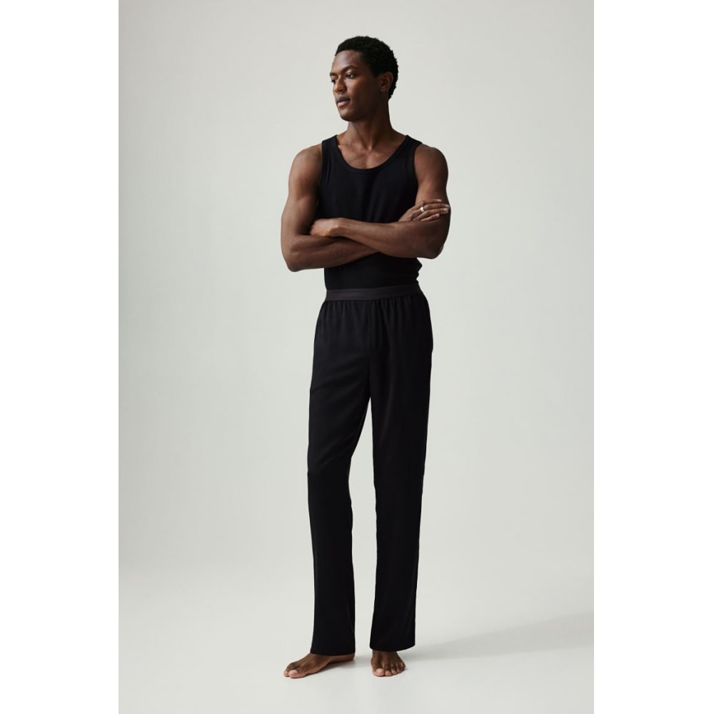 H&M ルーズフィットサテンパンツブラック