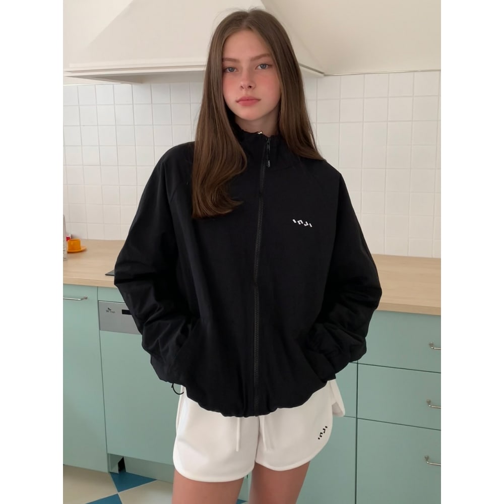 INJIACTIVE コグニティブナイロンウインドブレーカーブラック 31,019円