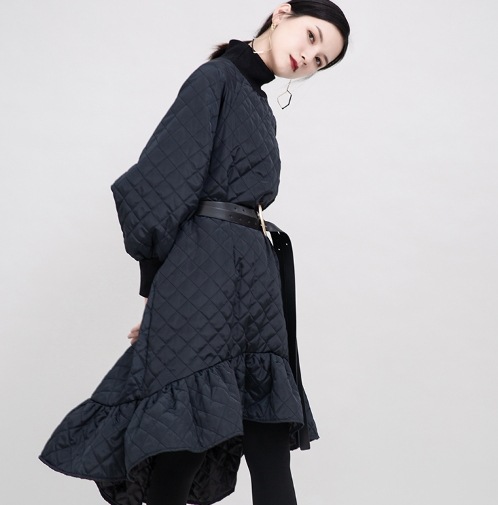ワンピース ダウンジャケット 袖あり 長袖 ドロップショルダー ハイネック フレア 切り替えデザイン デザイン オーバーサイズ ビッグシルエット 美ライン リブ キルティング 中綿 かわいい