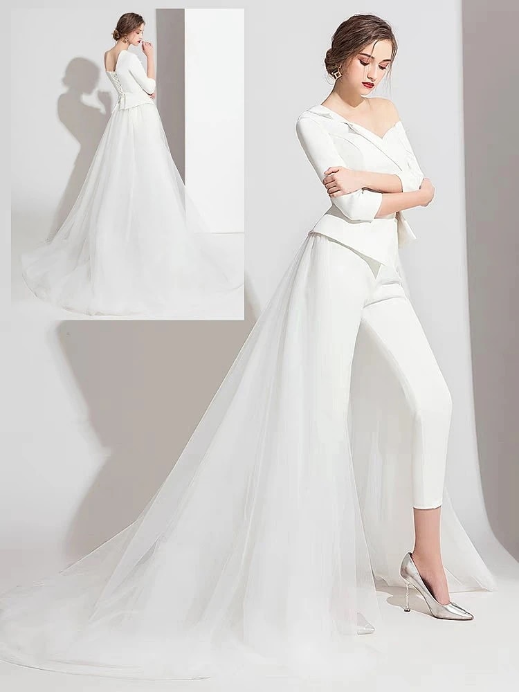 デザイン性のあるドレス ウエディングドレス 海外挙式 白 撮影 新婦 結婚式 二次会 披露宴 前撮り 後撮りウエディング シンプル 花嫁ドレス レース