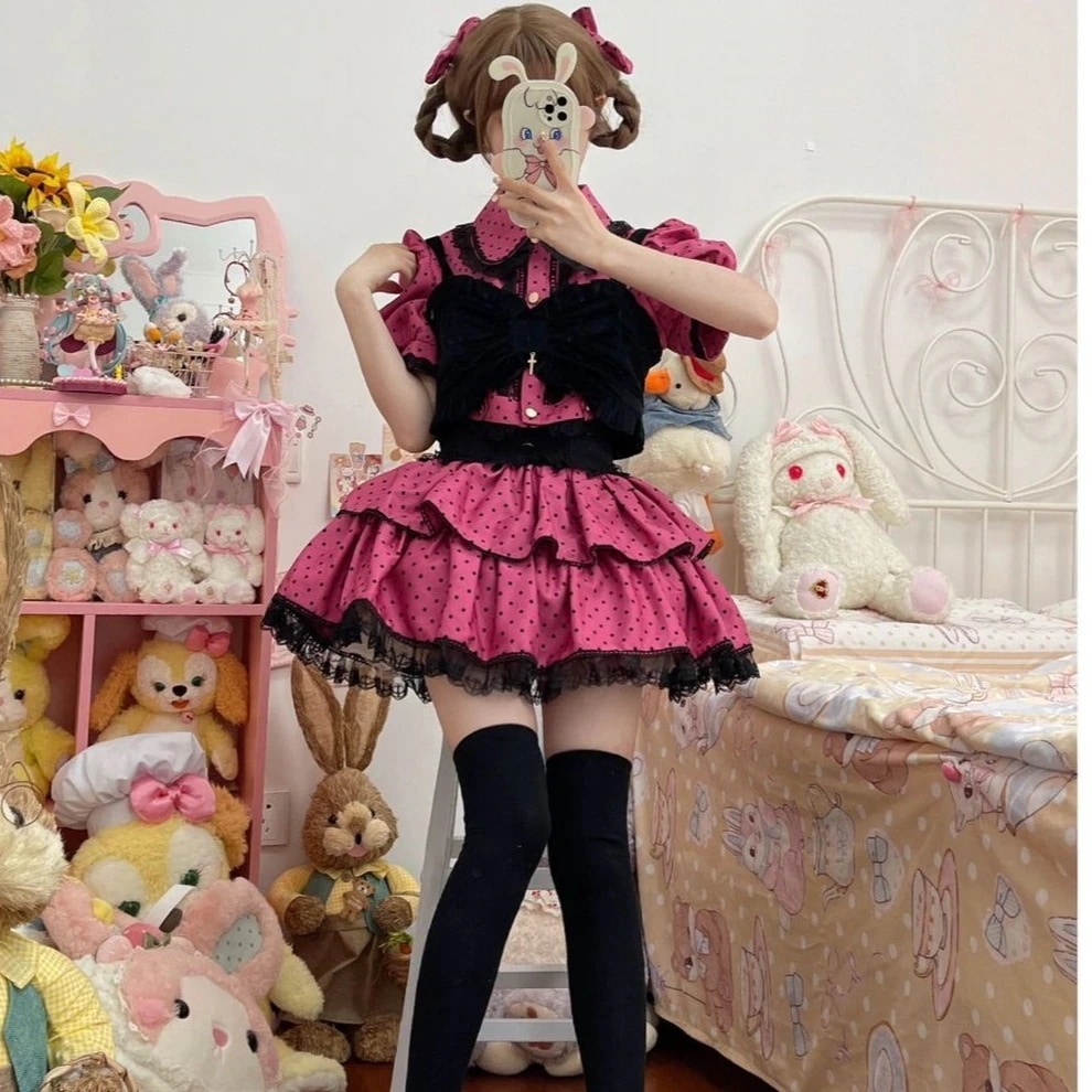 日系かわいいソフト妹lolita甘いピンクの小さな波点泡袖上着馬甲はレースのスカートをつなぎ合わせている 量産型 ワンピース リボン ミニ スカート 大きいサイズ 地雷系 衣装 撮影 ロリ