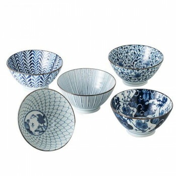 31756　藍絵変り　反丼揃