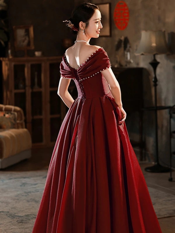 カラードレス ウェディングドレス オフショルダー ワインレッド サテン Aラインドレス ウエディングドレス イブニングドレス 発表会 演奏会 結婚式 二次会 花嫁パーティードレス ロングドレス カクテ