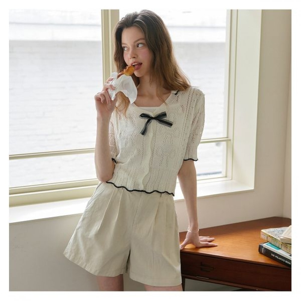 [ヴィッキー] リボンブローチカラーショートスリーブカーディガン（TKCCF2992）