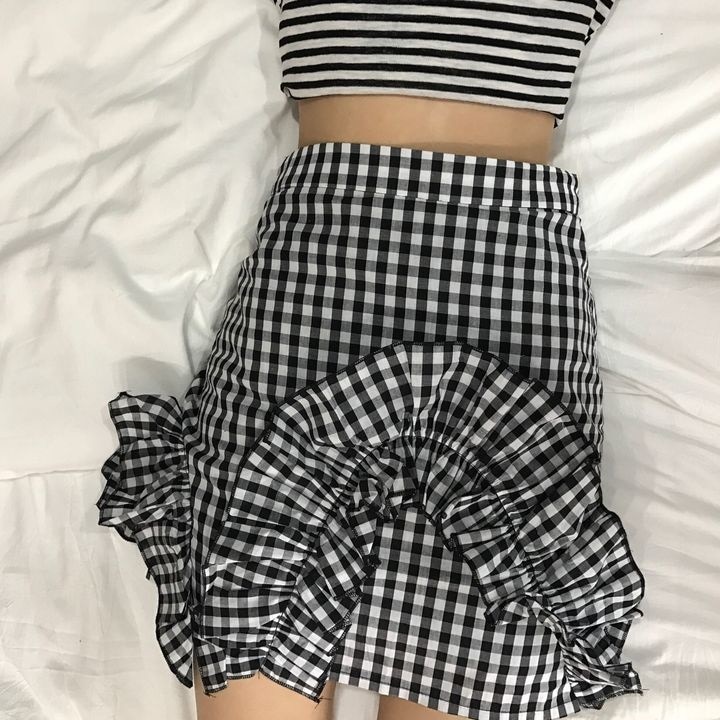3038.チェック柄フリルミニスカート（ブラック）