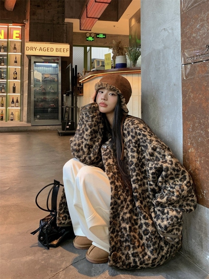 秋冬防寒 あったか中綿入アウター 韓国風コートスタイルアップ かわいい ブルゾンファー付きファッション系裹起毛大人ゆったりカジュアルストリートサイズレディースムートン襟エコ シルエット学生通学丈