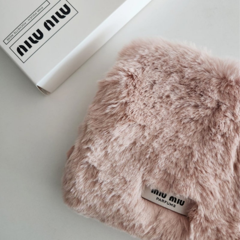 【正規品】[MIUMIU] ミウミウ ピンク ファー ポーチ/ミニバッグ/化粧品収納