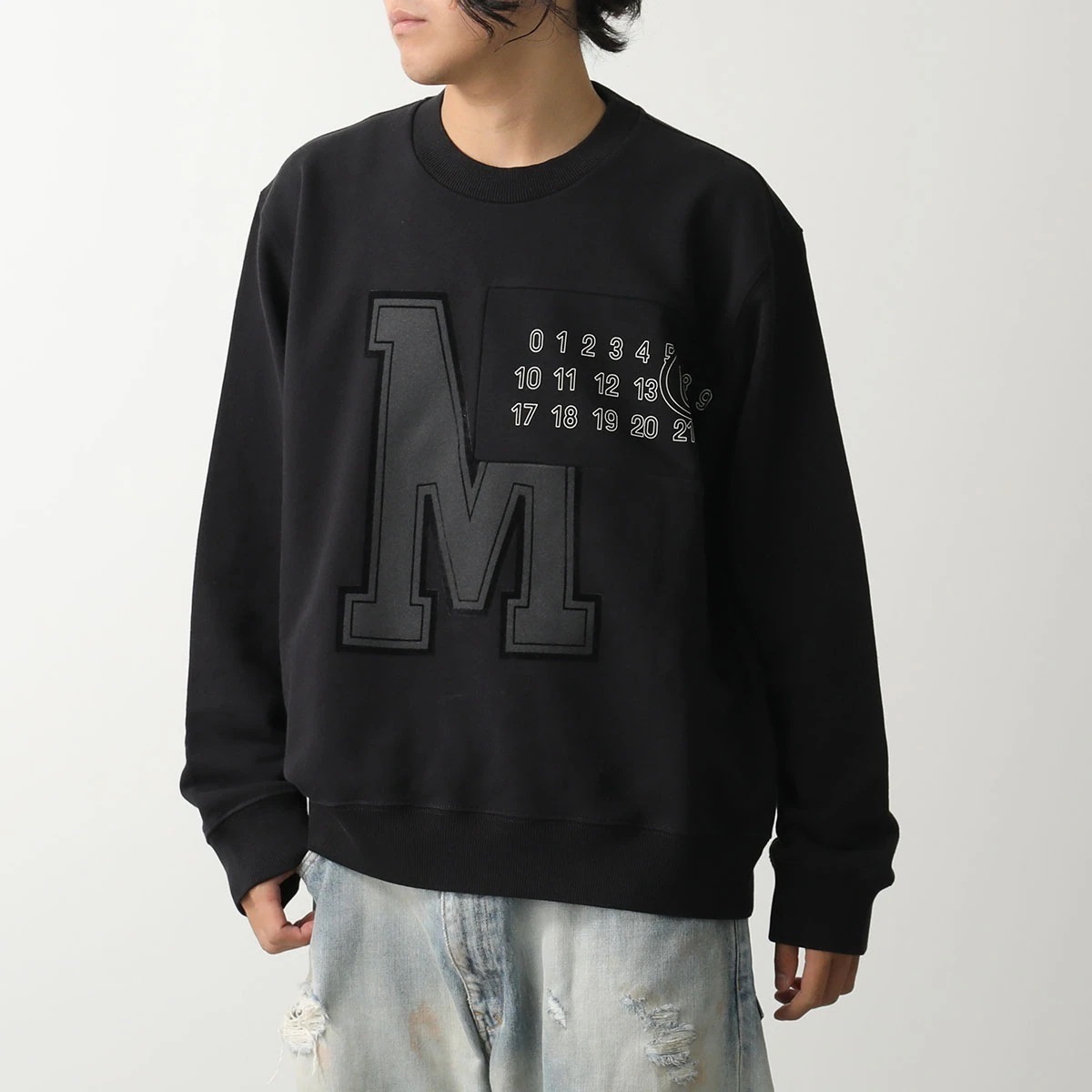 MM6 エムエムシックス メゾンマルジェラ トレーナー SH0GU0029 M25014 メンズ 長袖 スウェット ナンバリングロゴ コットン 900 SH0GU0029M25014900